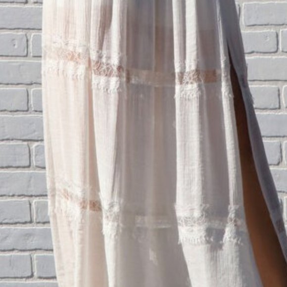 White Boho Chic Lace Trim Bohemian Maxi Dress - Picture 7 of 8